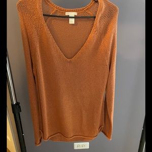 H&M burnt orange sweater Size: M